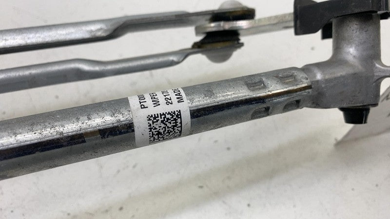 PT00002043-K ⭕22-24 R1T R1S Front Windshield Wiper Linkage Transmission w/ Motor PT00002043-K