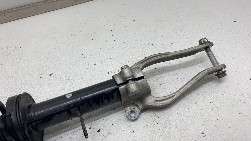 686119903 2018-2023 BMW 530e Front Driver Side Suspension Strut Shock Absorber Left LH AWD