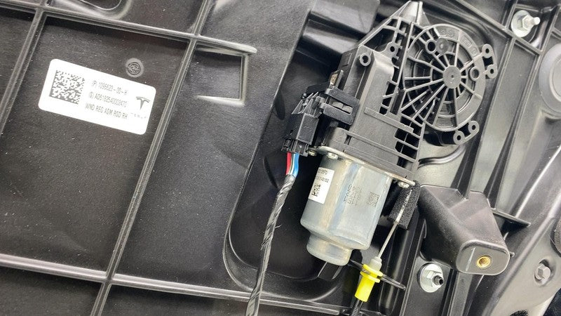 ⭕ 2017-2020 Tesla Model 3 Rear Passenger Side Door Shell Panel Right B