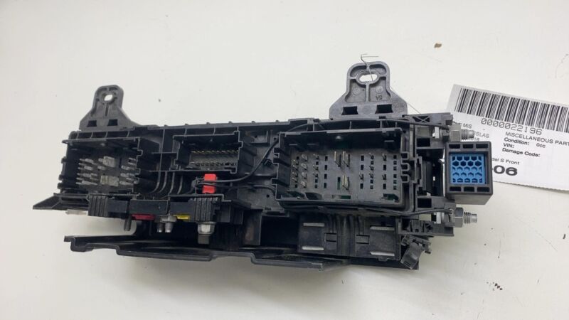 103440500D ⭕16-20 Tesla Model S Front Frunk Engine Bay Under Hood Fuse Box 12V 1034405-00-D