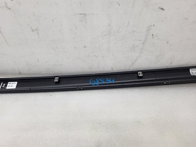 1012217-00-G ⭕ 12-23 Model S Passenger Skirt Molding Scuff Plate Right Plastic 1012217-00-G