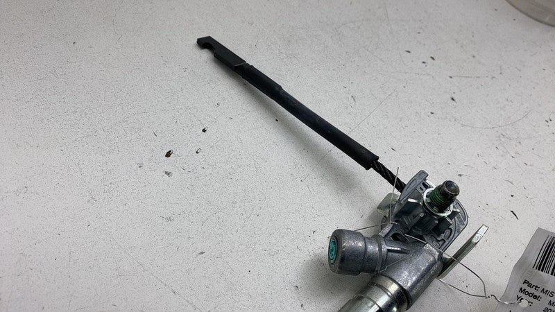 ⭕17-20 Maserati Levante Front Passenger Seat Belt Pretensioner Right 0