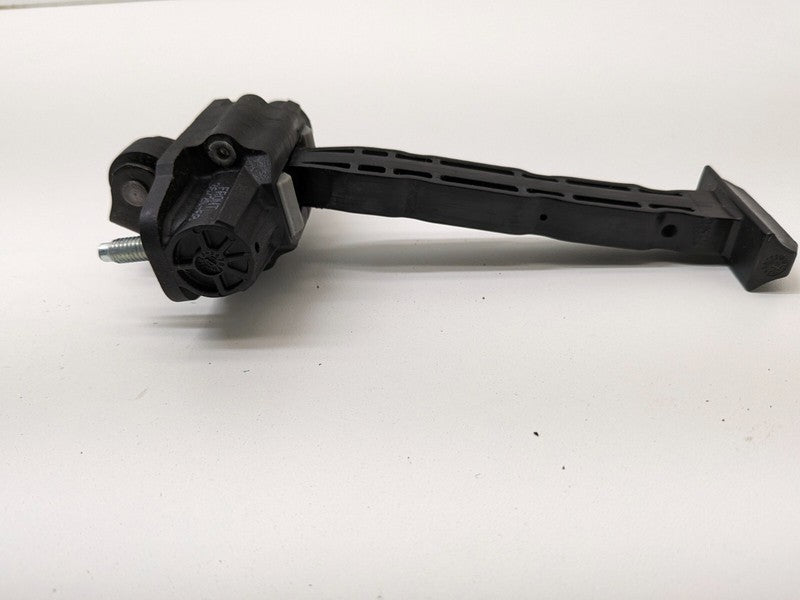 ⭕ 2020-2025 Model Y MY Front Left or Right Door Check Strap Stopper 15