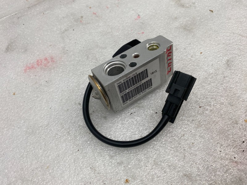 600848100B ⭕ 2012-2020 Tesla Model S A/C Line TXV Evaporator Valve w/ Solenoid 6008481-00-B
