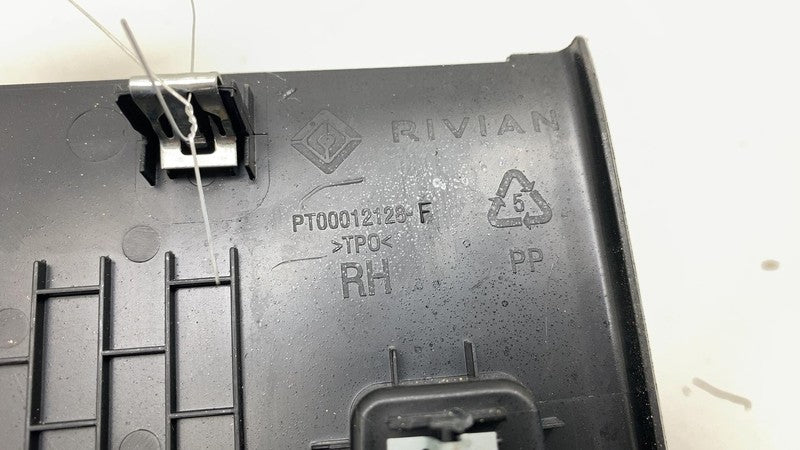 ⭕ 2022-2024 Rivian R1T Rear Right Gear Tunnel Sill Trim Scuff Plate PT