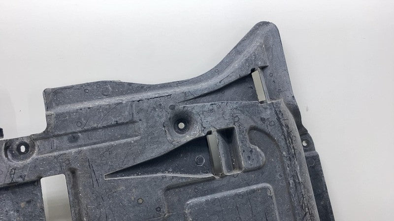 A1665200723 2016-2019 Mercedes-Benz GLE350 Center Under Body Floor Splash Guard Shield OEM