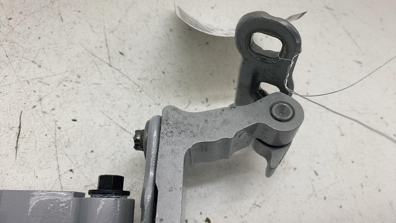 31662687 ⭕ 21-23 Polestar 2 Rear Passenger Side Upper & Lower Door Hinge Right 31662687