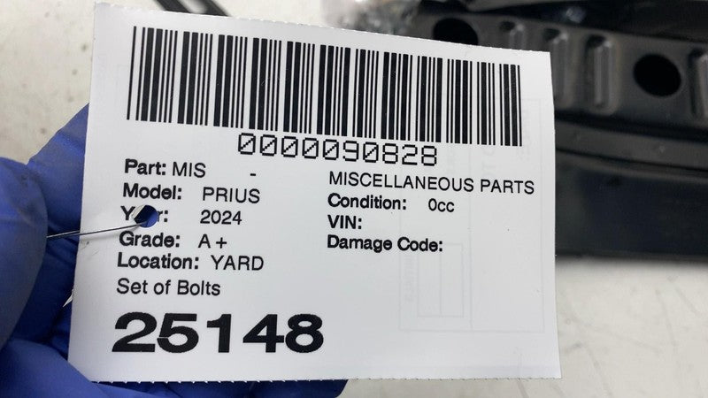 ⭕ 2024 Toyota Prius Set of Bolt