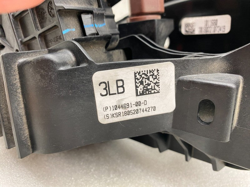 104469100D ⭕ 2017-2023 Model 3 Accelerator and Brake Foot Pedal w/ Switch Base 1044691-00-D