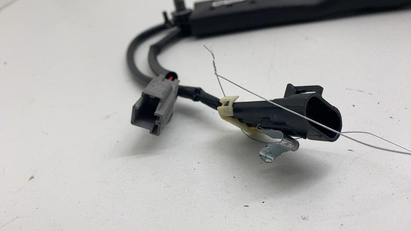 ⭕ 12-20 Model S Front Passenger Side 1st Row Seatbelt Buckle Right 100