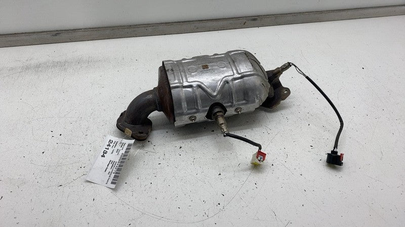 68365825AC ⭕ 2017-2024 Chrysler Pacifica Exhaust Manifold Assembly OEM 68365825AC
