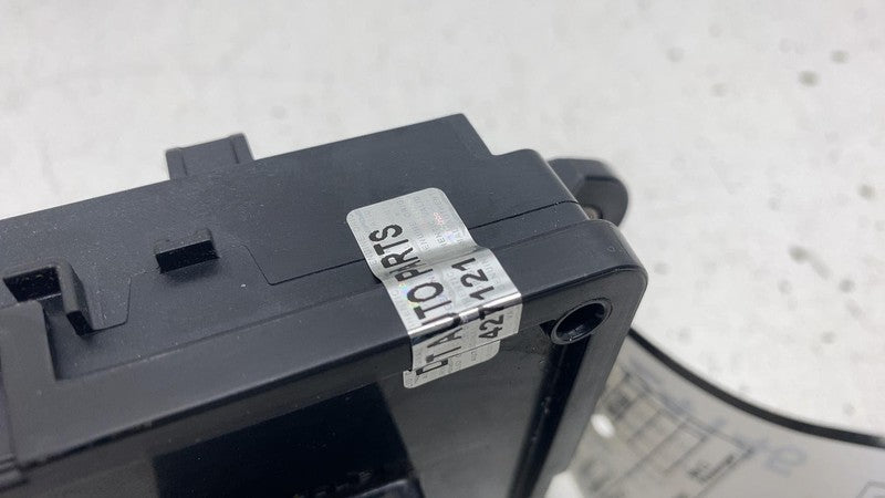 PT0003157F ⭕ 22-24 Rivian R1T R1S Left Dash Fusebox Power Relay Control Module PT00031575-F