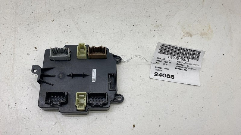 ⭕2016-2020 Tesla Model X Rear Falcon Controller Door Control Module 10