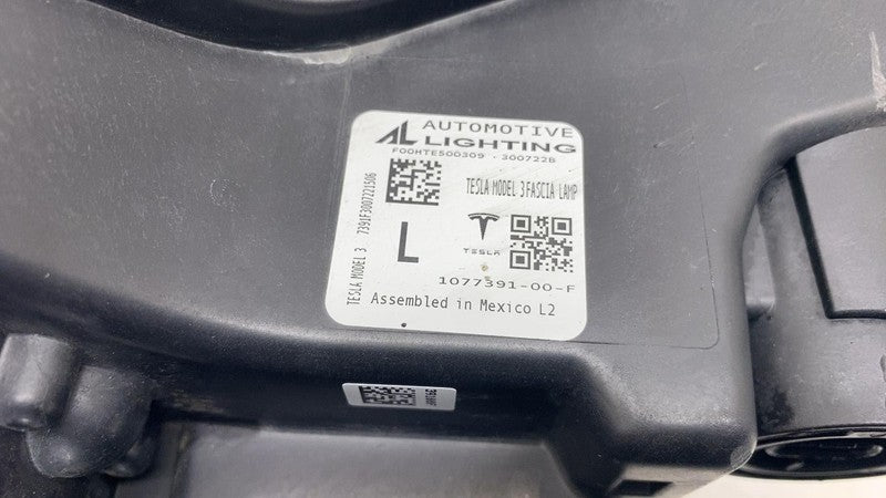 ⭕ 17-23 Tesla Model 3 Front Left Foglamp Turn Signal LED Fog Light 107