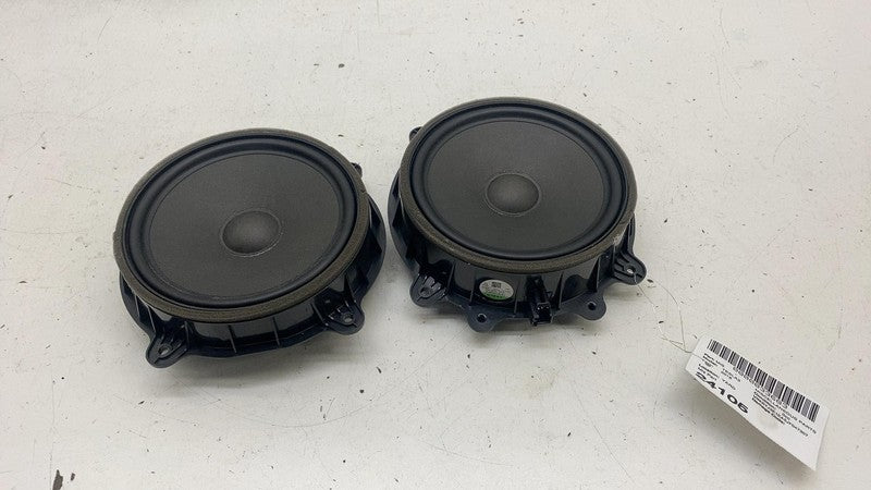 107974400C 17-23 Model 3 Y Front Left / Right Door Audio System Woofer Speaker 1079744-00-C