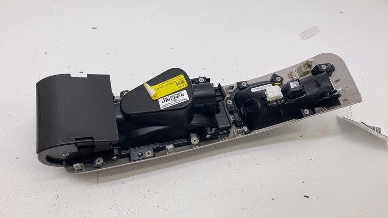 9S000028431 ⭕ 2017-2020 Chrysler Pacifica Rear Left Door Storage Bin Vacuum Nozzle Assy OEM