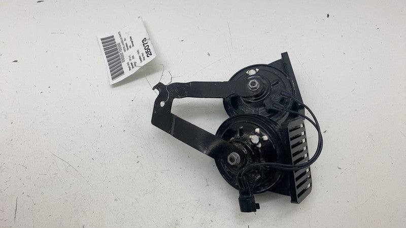 ⭕ 2025 Ram 1500 Pickup FIAMM High & Low Pitch Note Signal Horn w/ Brac