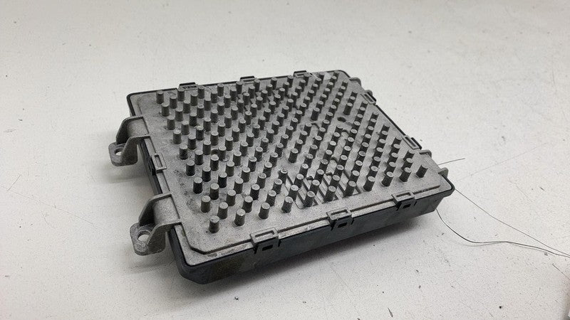 GMM92181000 2022-2024 Rivian R1T R1S Headlight Control Module LED Ballast Unit GMM92181000