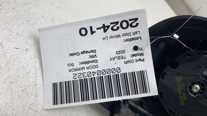 Does not apply 2020-2023 Tesla Model Y Driver Side Rear View Door Mirror No Mirror & Skull Cap