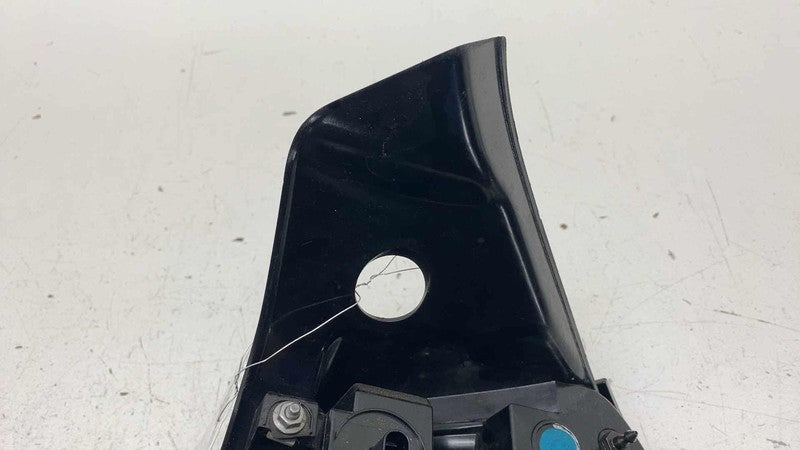 ⭕ 17-22 Model 3 Rear Left Outer Exterior Taillight Tail Lamp 3-Pin 107