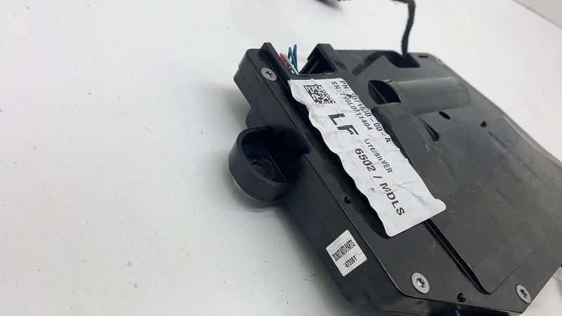 ⭕ 16-20 Model S Front Left Exterior Door Handle Outer Silver PMSS 1071