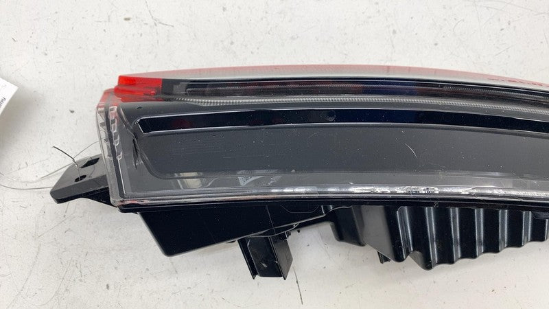 ⭕24 25 Model 3 Rear Right Lower Bumper Taillight Lamp LED Reflector 17