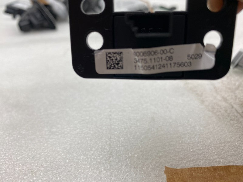 6008905 00 C ⭕ 12-20 Model S Dash Hazard & Glove Box Switch Control 6008905-00-C/6008906-00-C