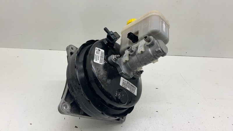 68069918AG ⭕ 11-18 Jeep Wrangler Power Brake Booster Master Cylinder & Reservoir 68069918AG