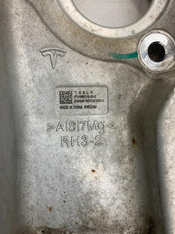 ⭕ 17-23 Tesla Model 3 Front Right Spindle Knuckle & Dust Shield RH 104