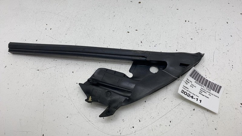 ⭕ 2017-2023 Tesla Model 3 Front Right Door A-Pillar Flag Glass Run Rub