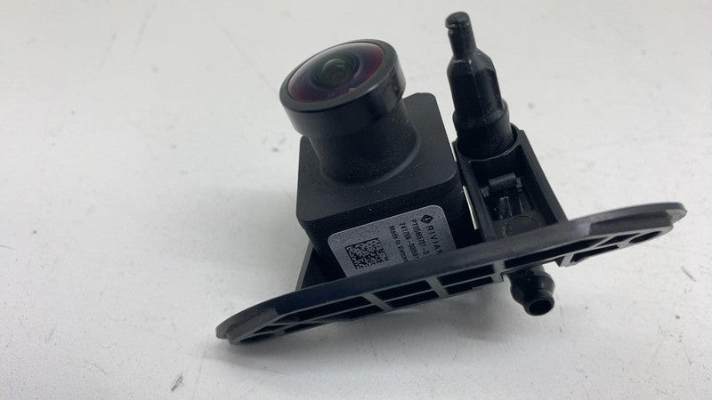 PT00465707 D ⭕ 2022 2023 2024 2025 Rivian R1S R1T Rear Camera & Bracket Assembly PT00465707-D