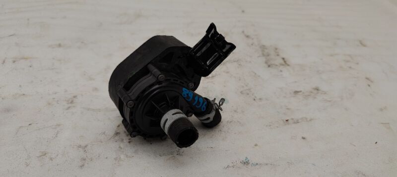 2016-2020 Tesla Model S X Cooling System Auxiliary Water Coolant Pump FWD Assy