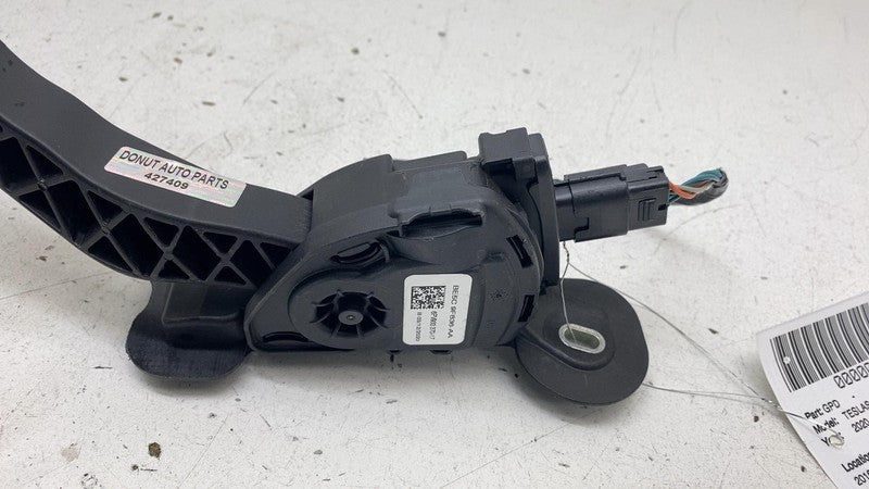 2012-2020 Tesla Model S X Accelerator Throttle Pedal Assembly BE5C 9F8