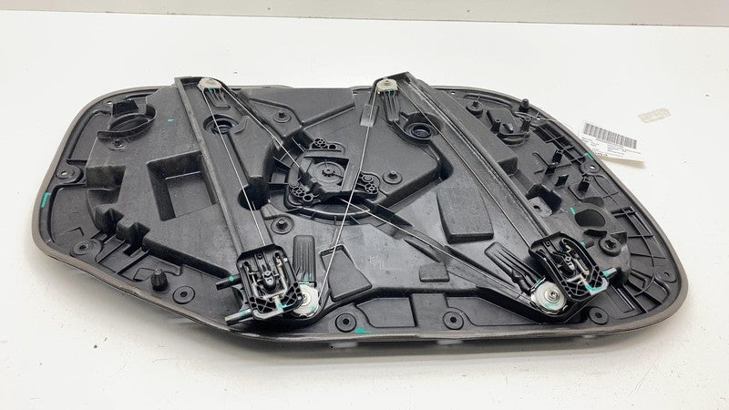 ⭕ 2021-2023 Polestar 2 PS2 Front Right Door Window Regulator & Carrier