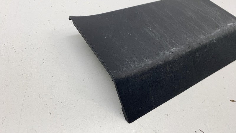 ⭕ 2022-2024 Rivian R1T Rear Right Gear Tunnel Sill Trim Scuff Plate PT00012128-F