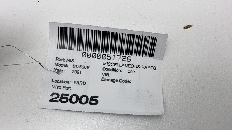 2018-2023 BMW 530e G30 Front Center Console Wireless Device Battery Ch