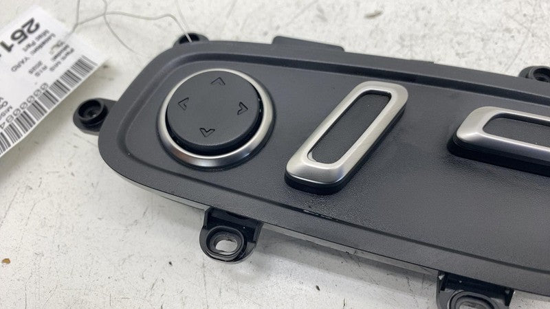 PT00529243A ⭕ 2025 Rivian R1S Front Left Seat Adjustment Control Switch LH OEM PT00529243-A