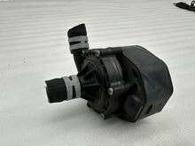 ⭕ 16-20 Model S Front Auxilliary Electric System Coolant Pump OEM 1035348-00-F