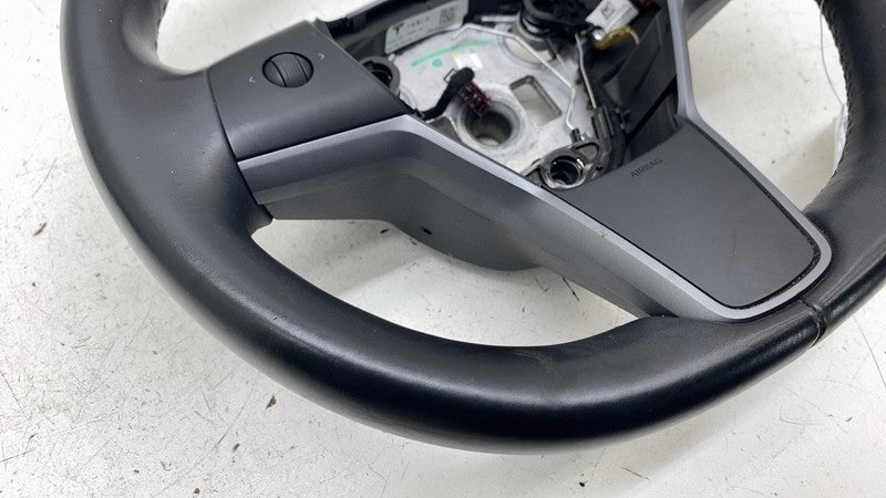 1105324-00-G ⭕ 2017-2020 Tesla Model 3 Steering Wheel Leather Black (Non-Heated) 1105324-00-G