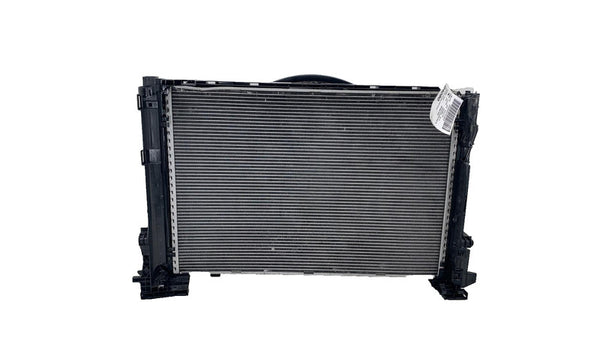 2019-2023 Mercedes-Benz C300 C-Class Engine Radiator Cooling Fan Shroud & Motor