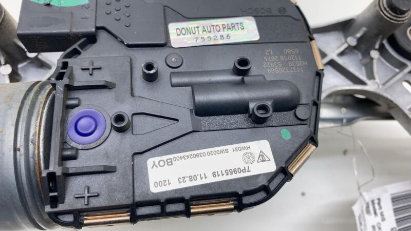 7P0955023 2011-2018 Porsche Cayenne Front Windshield Wiper Motor System Linkage Assembly