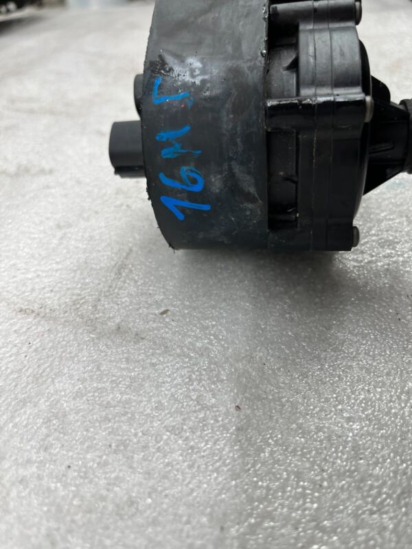105723500F 2016-2020 Tesla Model S MS Electric Auxiliary Coolant Water Pump w/ Bracket Assy
