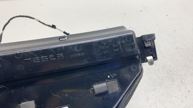 ⭕20-24 Tesla Model Y Rear Tailgate LED Third Brake Light Lamp Mount 14