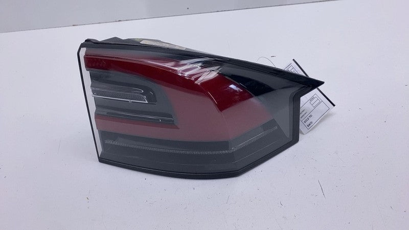 1034333-00-A ⭕ 2016-2020 Tesla Model X Rear Right Outer Taillight LED Tail Lamp 1034333-00-A