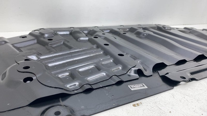 PT00633288 ⭕ 2025 Rivian R1S Lower Engine Skid Undercover Splash Guard Shield PT00633288