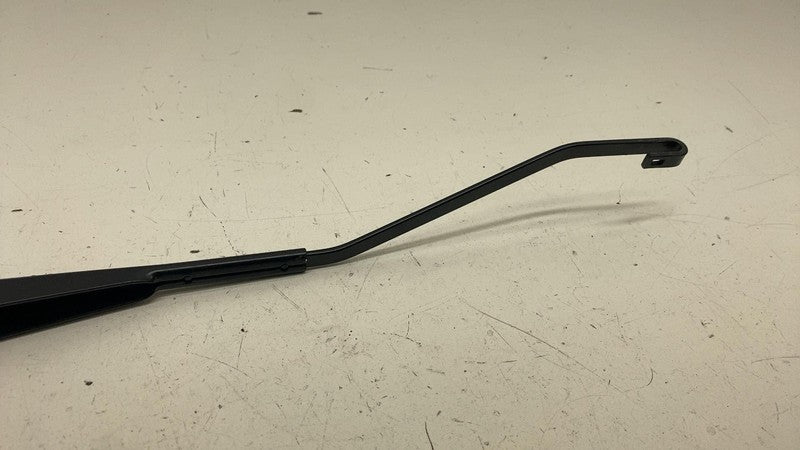 ⭕ 19-25 Chevrolet Silverado 1500 Front Driver Side Windshield Wiper Arm Left OEM