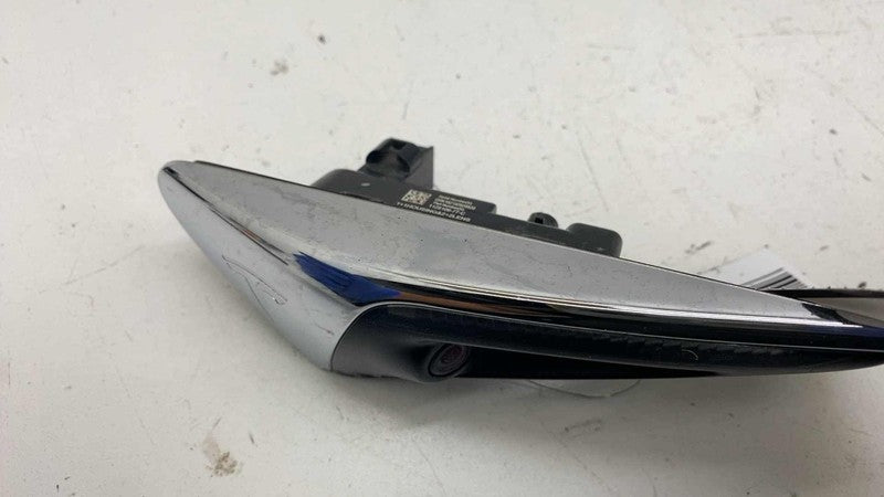 1125106-77-C ⭕ 2017-2023 Model 3 Front Left Repeater Turn Signal Fender Camera 1125106-77-C