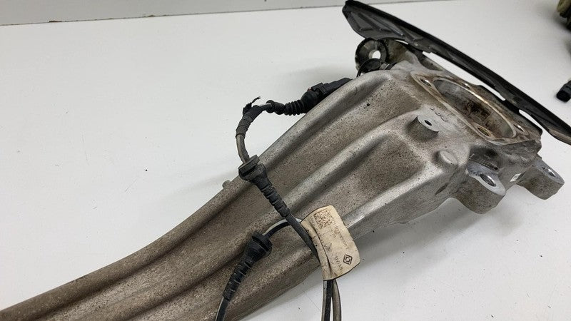 ⭕ 22-24 R1T R1S Front Right Spindle Knuckle w/ ABS & Dust Shield AWD P