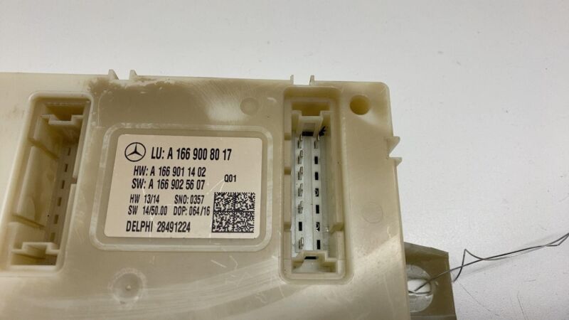 A1669025607 2016-2019 Mercedes-Benz GLE350 GLS450  SAM Signal Activation Control Module OEM