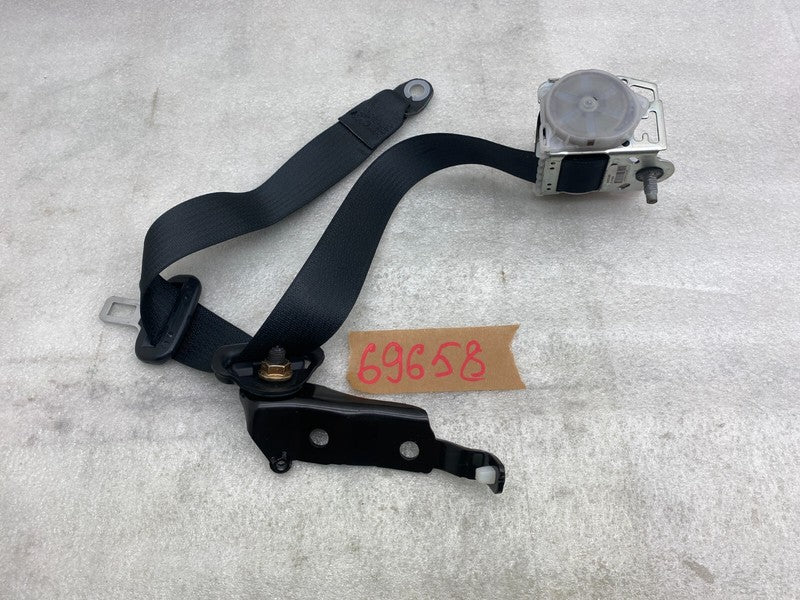 1023136-00-B ⭕2012-2015 Model S Rear Left or Right 2nd Row Seat Belt & Retractor 1023136-00-B